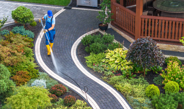 Why Choose Our Certified Pressure Washing Experts for Your Project Needs in Elizabethtown, NC?